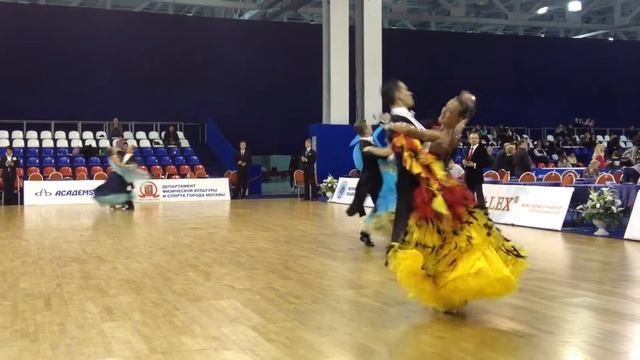 Чемпионат Москвы. Венский вальс смотреть онлайн