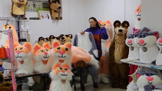 Детские ростовые костюмы Коты, Кролики и Медведи для новогодних праздников смотреть онлайн