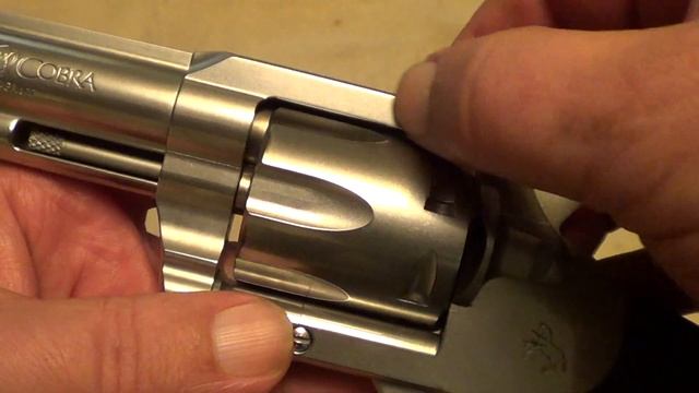 Colt King Cobra 357 Magnum Revolver смотреть онлайн