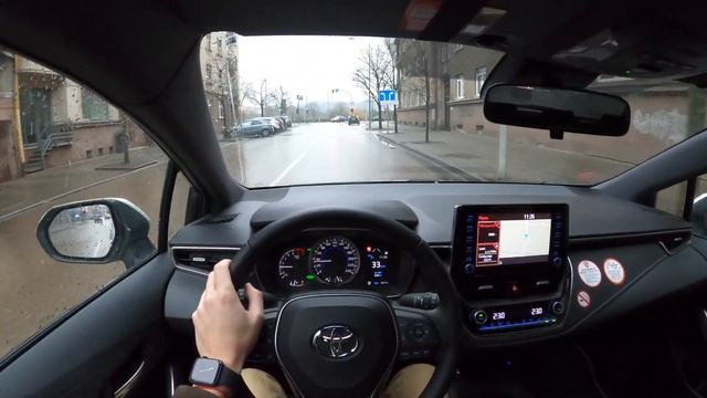 2019 TOYOTA COROLLA HYBRID POV смотреть онлайн