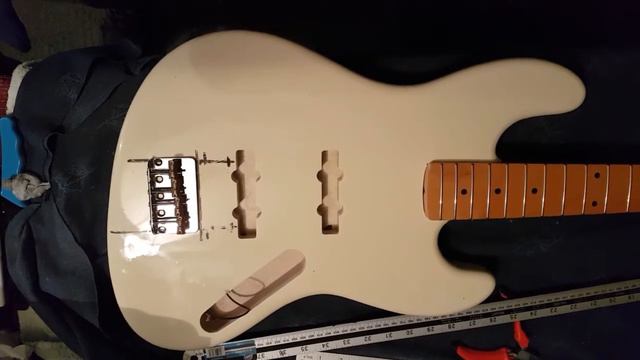 Jazz Bass Build. Fitting the Bridge смотреть онлайн