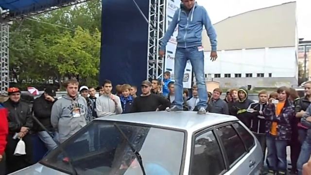 АМТ 2012 Финал ВАЗ 2109 GarajMan и ШумОФФ на Крыше смотреть онлайн