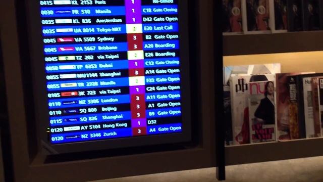 Changi Airport Lounge - Singapore // The Travel Vlog - Ep 10 смотреть онлайн