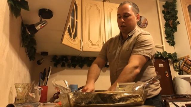 Артем Павлихин готовит рыбу по походному смотреть онлайн
