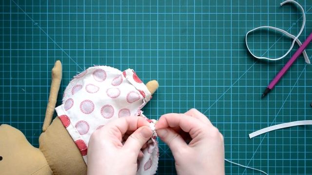 Tilda Sweetheart Doll tutorial Part 2 - How to make doll's trousers and headband смотреть онлайн