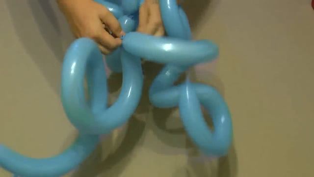 Оctopus from balloons. смотреть онлайн