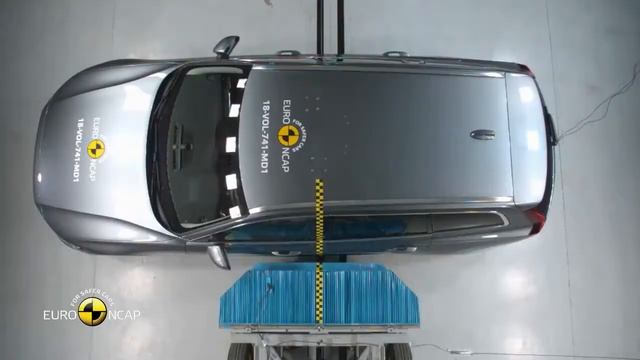 Краш-тест Volvo V60. смотреть онлайн