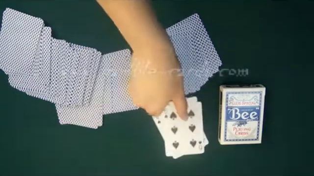 пластиковые карты--Bee(blue)1--покер обман.avi смотреть онлайн