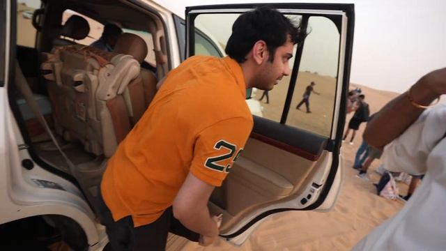 SURPRISING my MOM on her Birthday! (Feat. Dubai Desert Safari) | Vlog #4 смотреть онлайн