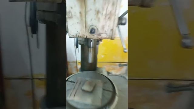 Станок 2Н125л (2Н125) .Продам вертикально сверлильный станок 2Н125л,тел.0976109661 Роман,г.Львов смотреть онлайн