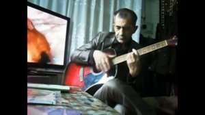 Чеченская гитара. Гитара.  Песня. Исполняет чеченский артист - любитель