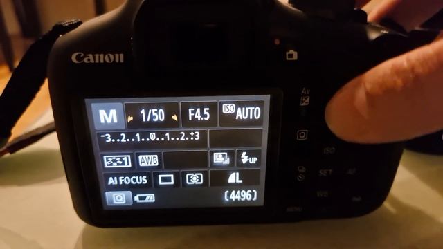 Canon EOS 2000D