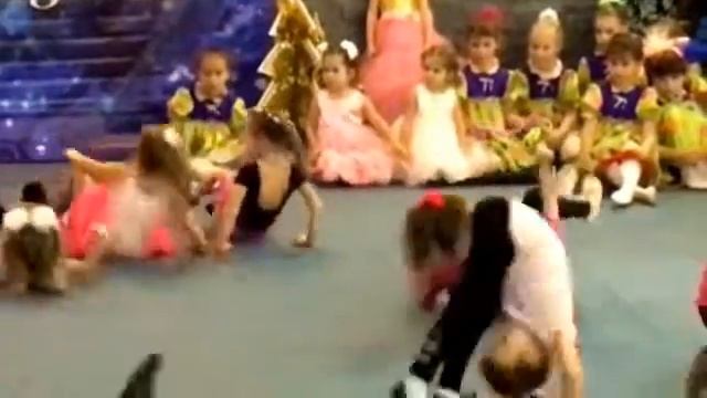Мира, танцы, отчетный концерт 2017-12-23 смотреть онлайн
