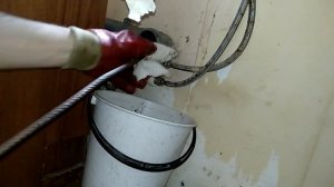 На Кухне "ЗАСОР"...,«Мойка полная»..., тогда чистим канализацию  тросом.