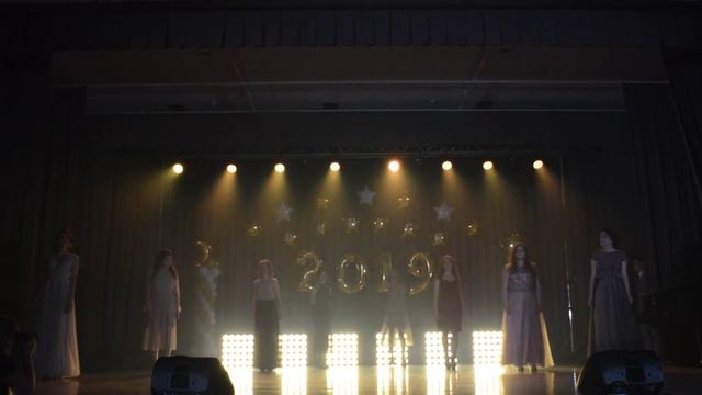 ДЕФИЛЕ ВЫПУСКНИКОВ.Выход 11 В класса. ВЫПУСКНОЙ 2019. СШ№14 г. БРЕСТ смотреть онлайн