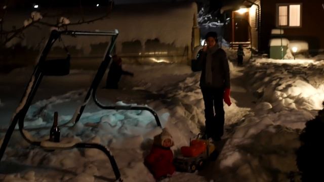 ЗИМОЙ НА ДАЧЕ ПОКАТУШКИ НА КВАДРОЦИКЛЕ | САМЫЙ СЕМЕЙНЫЙ ВЛОГ 5 смотреть онлайн