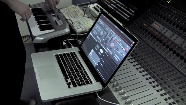 Jamming with Glenn Miller смотреть онлайн