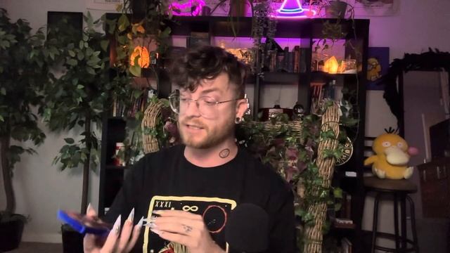 Honest Tarot Deck Review: KLD Tarot by Katie LaDez смотреть онлайн