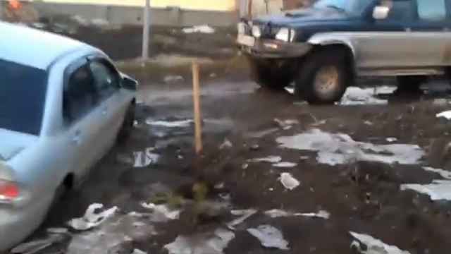 Mitsubishi Lancer против Mitsubishi L200 смотреть онлайн