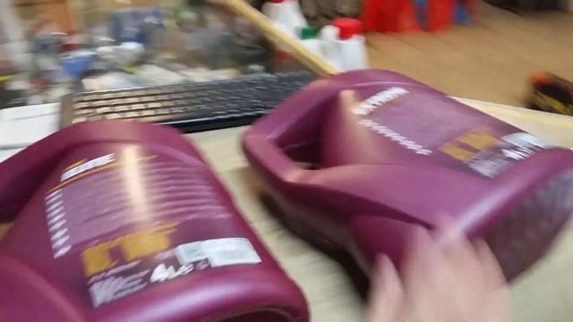 Обзор и сравнение моторных масел Mannol Extreme 5W-40 и Mannol Elite 5W-40 смотреть онлайн