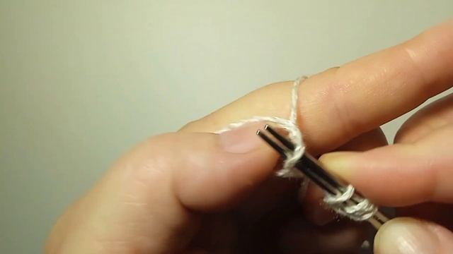 Как набрать петли на спицы, чтоб получился красивый зубчатый край
