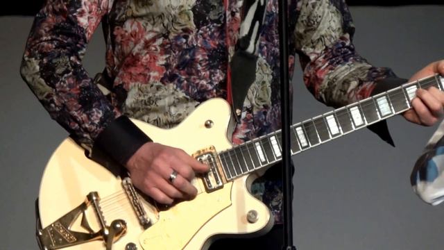 Олег Скрипка та його сини Устим і Роман - 28.01.2015 смотреть онлайн