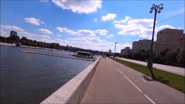 у метро "Парк культуры" (кольцевая) смотреть онлайн