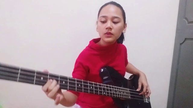Måneskin - I WANNA BE YOUR SLAVE | Bass Cover смотреть онлайн