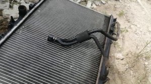 Замена радиатора охлаждения Мицубиси Каризма.mp4