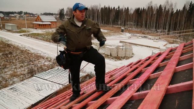 Правильный монтаж металлочерепицы и мансардного утепления. Шаговая обрешетка под металлочерепицу. смотреть онлайн