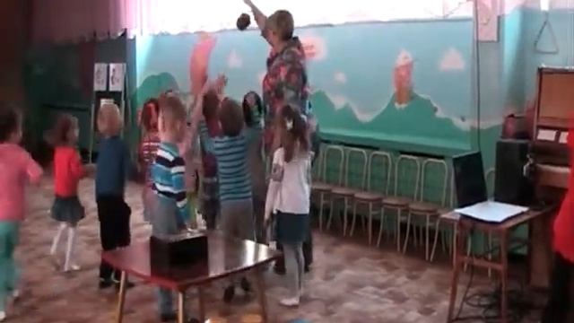 НОД "МУЗЫКА "В ГОСТИ К ГНОМУ" ВО ВТОРОЙ МЛАДШЕЙ ГРУППЕ смотреть онлайн