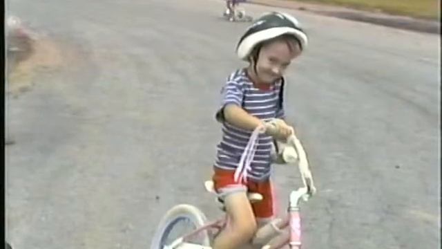 George and Kayla riding bikes смотреть онлайн