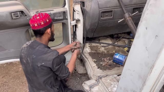 Hino Truck Chasis And Cabin Accidentally Fully Pressed Restoration | Hino Truck Transformation смотреть онлайн