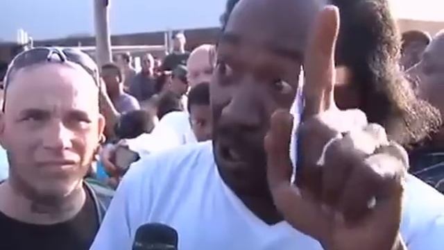 "DEAD GIVEAWAY!" - Original Charles Ramsey interview. смотреть онлайн