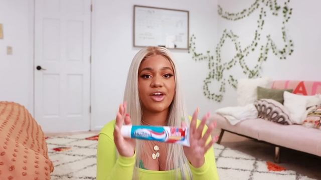 How I Smell Like A SNACK !!! MUST HAVE Products & Tips смотреть онлайн