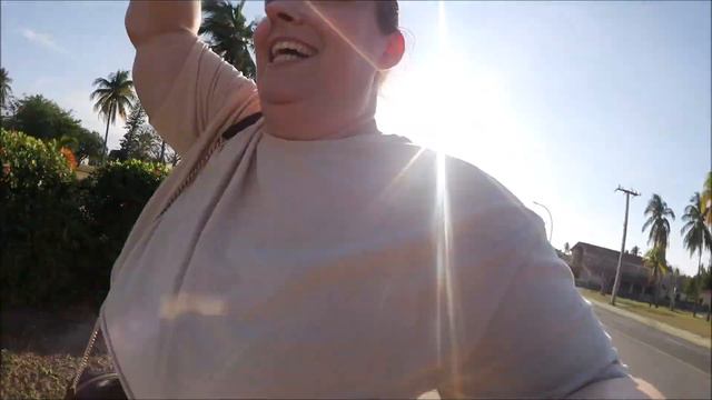 MIT DEM HOP ON HOP OFF BUS 🚌 ZUM GRÖSSTEN KAKTUS 🌵 [CACTUS GIGANTE EL PATRIARCA] ▹ KUBA VLOG #8 смотреть онлайн