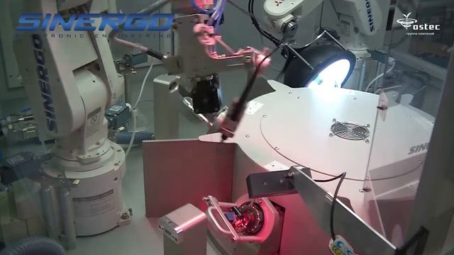 Паяльный робот Sinergo на манипуляторе смотреть онлайн