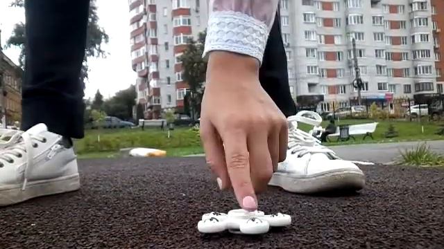 Спинор не крутится, телефон падает смотреть онлайн