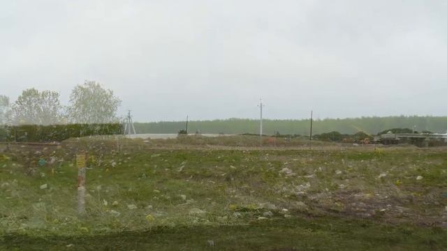 Прекрасный вид из окна машины при въезде в Бийск,Алтайского края. смотреть онлайн