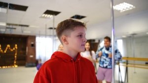 ТРЮКИ НА ПИЛОНЕ Челлендж на ВЫЖИВАНИЕ || Смешные НАКАЗАНИЯ