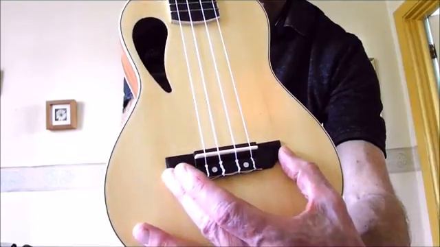 The Peavey Composer/Jack Daniels Ukulele - an unbiased review смотреть онлайн