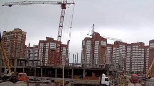 Краны в работе. Новая школа. Башенный кран КБ-408.21. Tower crane in TimeLapse
