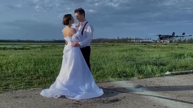 Романтическое свидание или история любви на аэродроме... ❤ смотреть онлайн