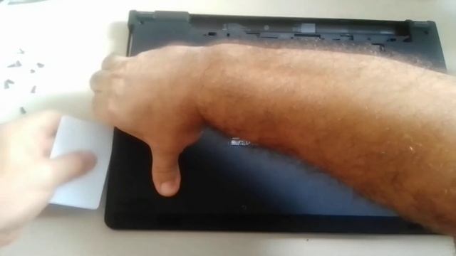 Como abrir Notebook Dell Inspiron 15 смотреть онлайн