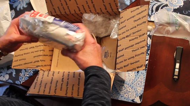 Unboxing From Tracy Phillips смотреть онлайн