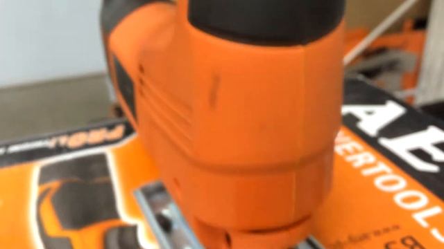 Обзор лобзика (TOPHANDLE JIGSAW) AEG STEP 70 смотреть онлайн