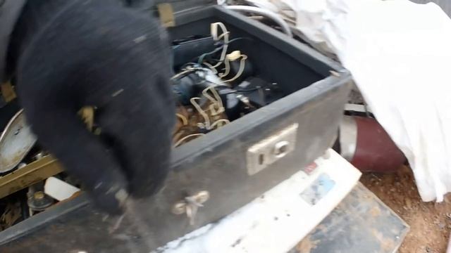 Поход на Свалку # 146 Один рабочий день на свалке - Что можно найти в мусоре смотреть онлайн