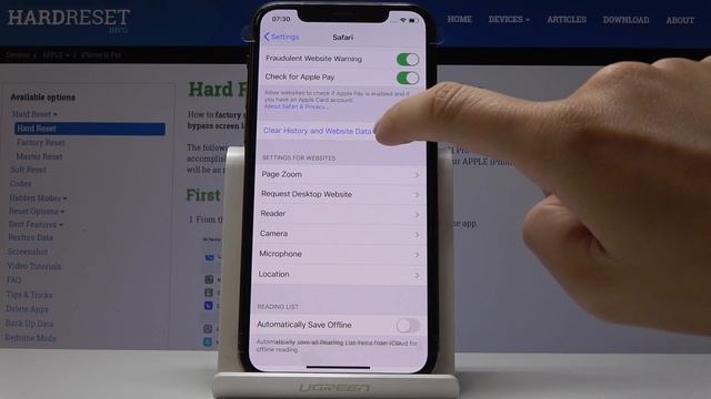 How to Clear Browsing Data in iPhone 11 Pro - Delete History & Cookies смотреть онлайн
