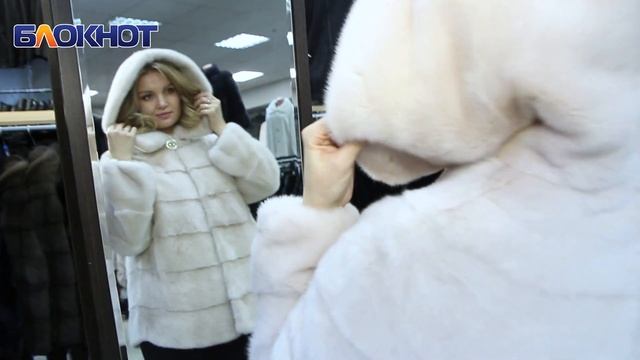 Не кутайтесь в одеяло – грейтесь элегантным мехом смотреть онлайн