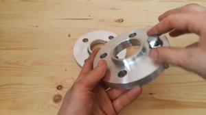 Колесные проставки 4х100 на Ладу Весту